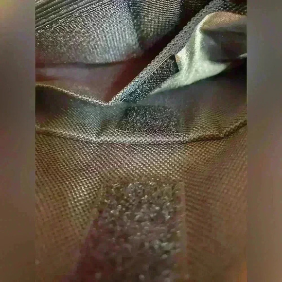 Buddy Pouch Magnetic Running Pouch Leopard Print - Picture 4 of 5